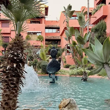 Apartamento Elviria: 3 Dorm, Playa Andando Y Piscina *